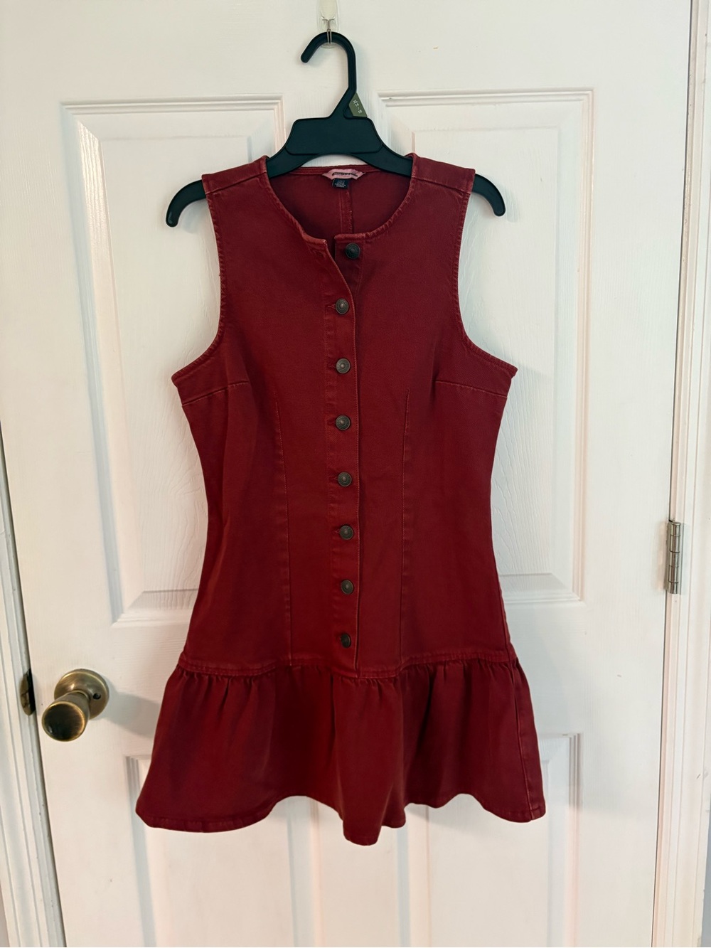 NEW American Eagle Outfitters Sleeveless Button-Front Burgundy Jean Dress